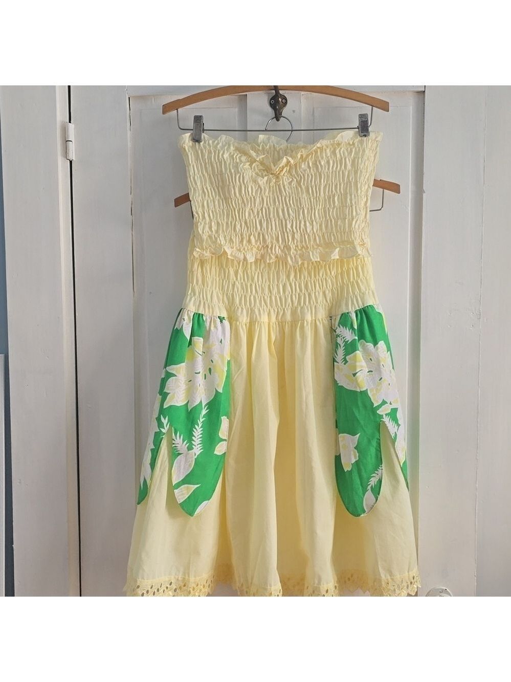 Cute Vintage Smocked Shirred Full Petal Skirt Set with Tube Top Eyelet Trim